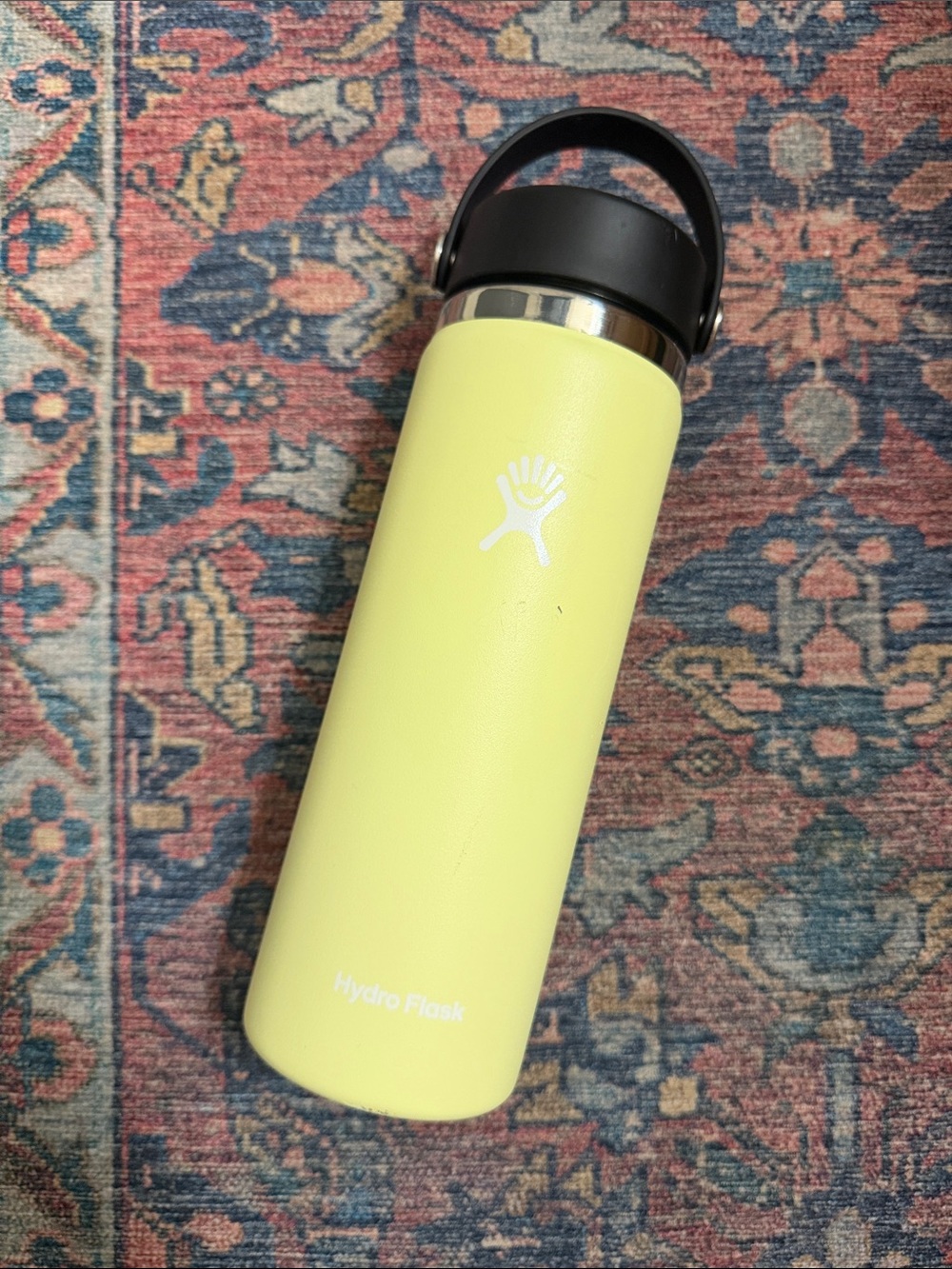 Hydro Flask 20 oz Wide Mouth Water Bottle in Pineapple